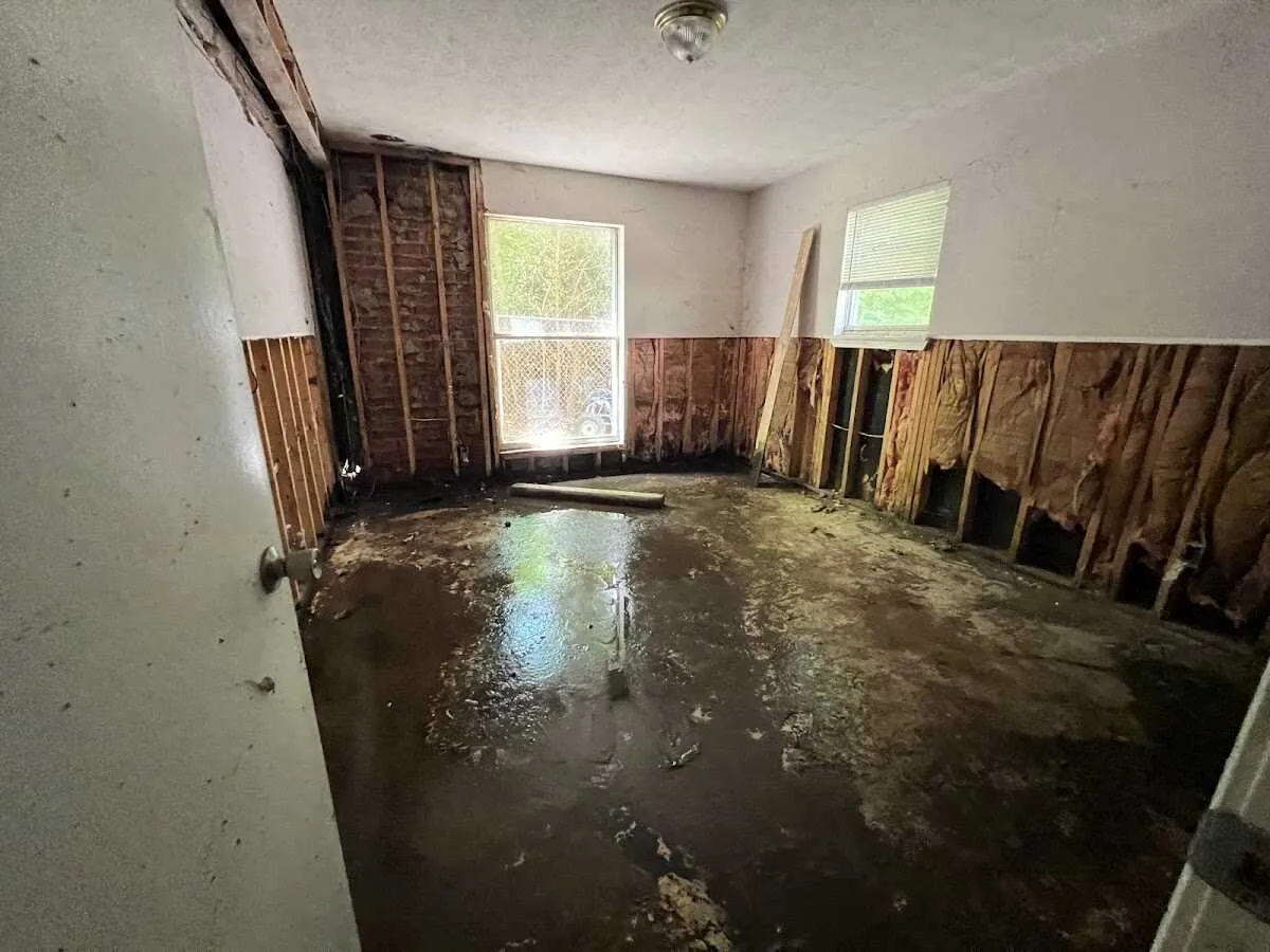 Basement Flood Cleanup in Huntington, IN